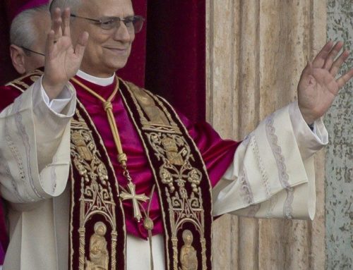 Leone XIV | Un anno di pontificato tra “Pace Disarmata” e ascolto delle periferie