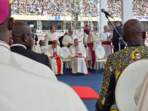 papa visita congo 300x225