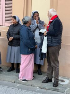 suor evarest italia apertura nuova comunita pontedera santhi 13 225x300