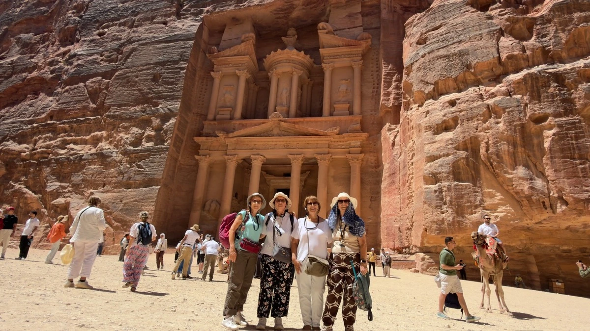 Pellegrine a Petra