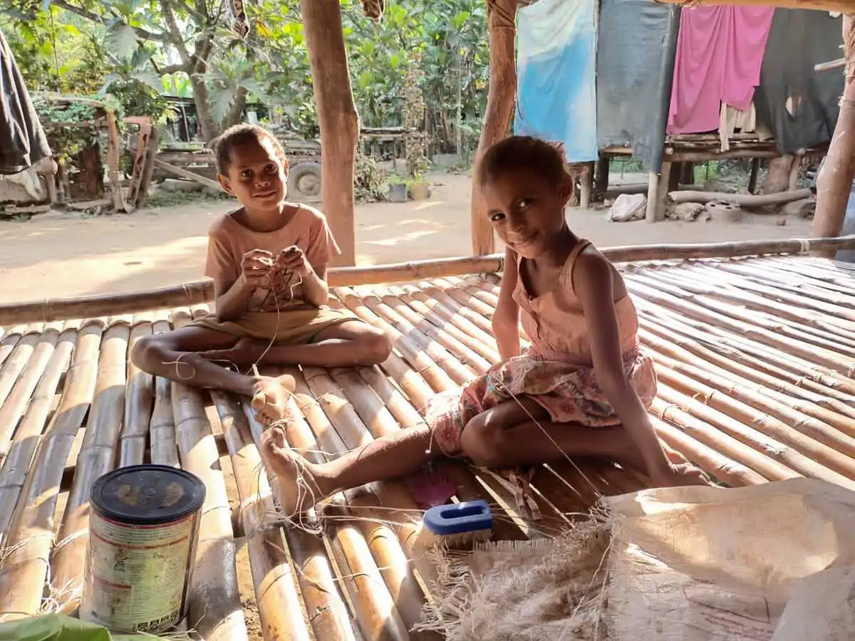 Bambine della Papua Nuova Guinea